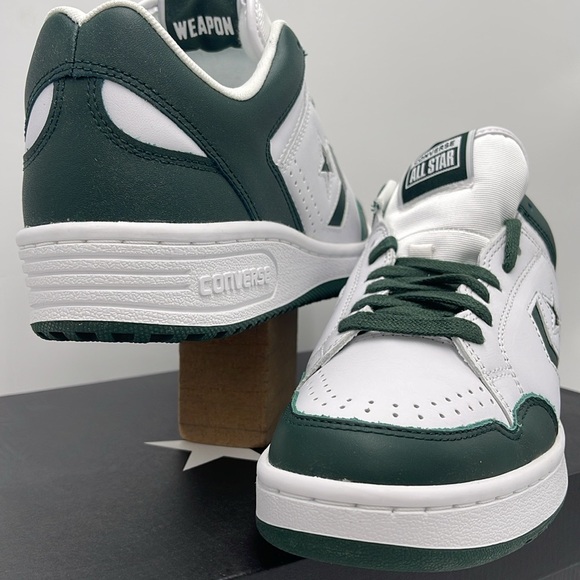 Converse Men’s A12519C WEAPON OX
WHITE/DEEP EMERALD/WHITE Leather sneakers - Picture 3 of 16